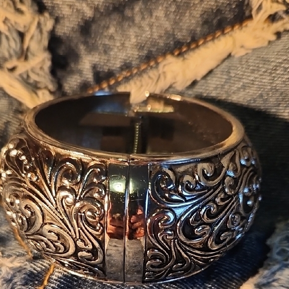 Silver Bangle Bracelet - Picture 2 of 3